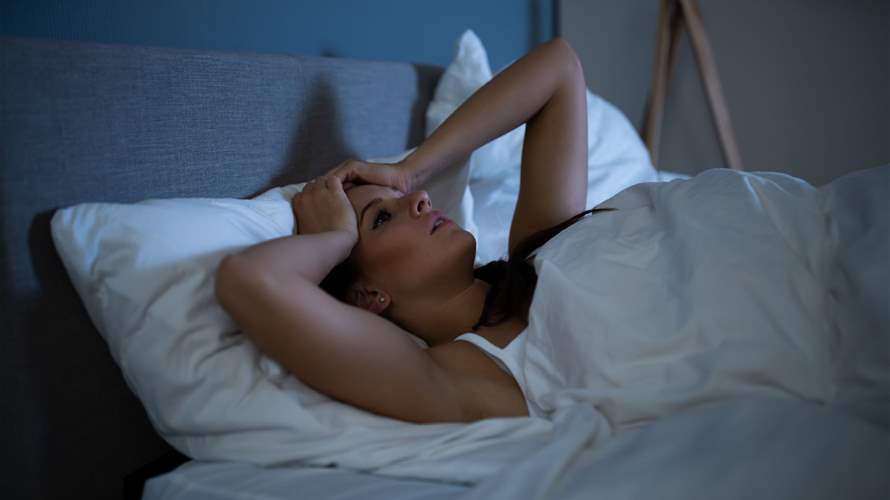 للتخلص من الأفكار المتلاحقة والنوم بشكل أسرع... اتبعوا هذه التقنية البسيطة!