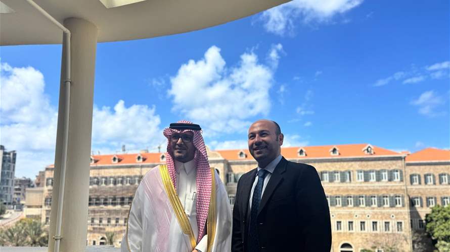 لقاء جمع الأمين العام لوزارة الخارجية والمغتربين بالبخاري... تداول في شؤون تهم البلدين
