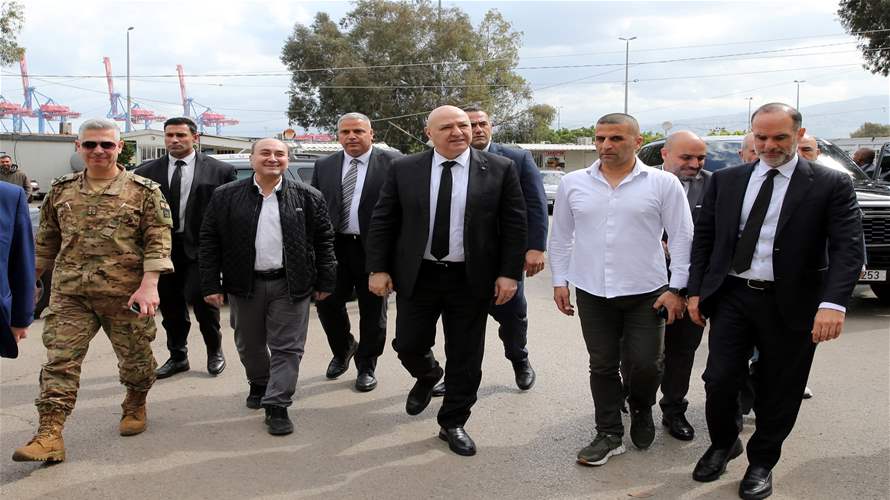 عون زار النافعة ومرفأ بيروت: من يغطّي الفساد هو مشارك فيه
