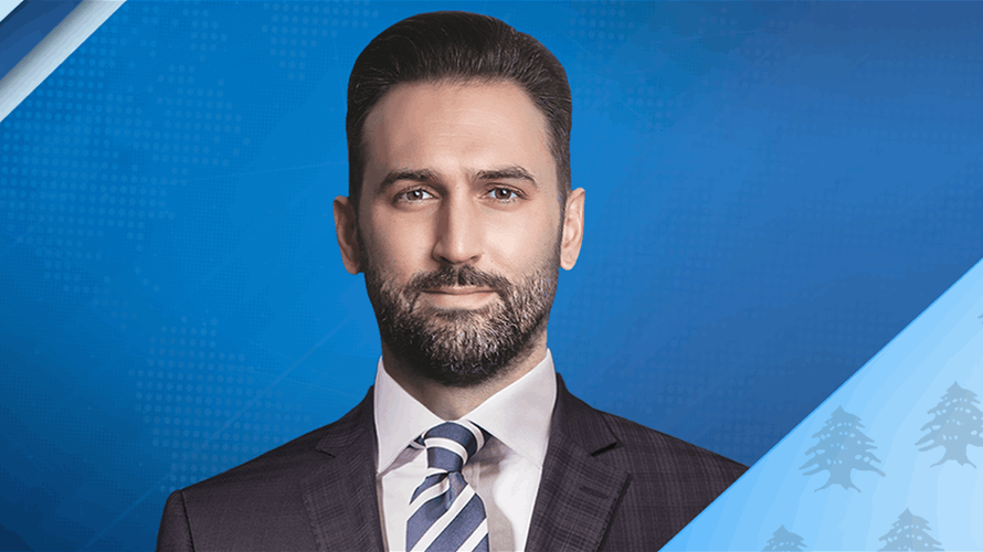 جنبلاط التقى وفودًا ودشّن القصر البلدي في الباروك