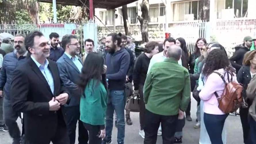 وقفة تضامنية لتجمع نقابة الصحافة البديلة مع منصتي "درج" و"ميغافون"