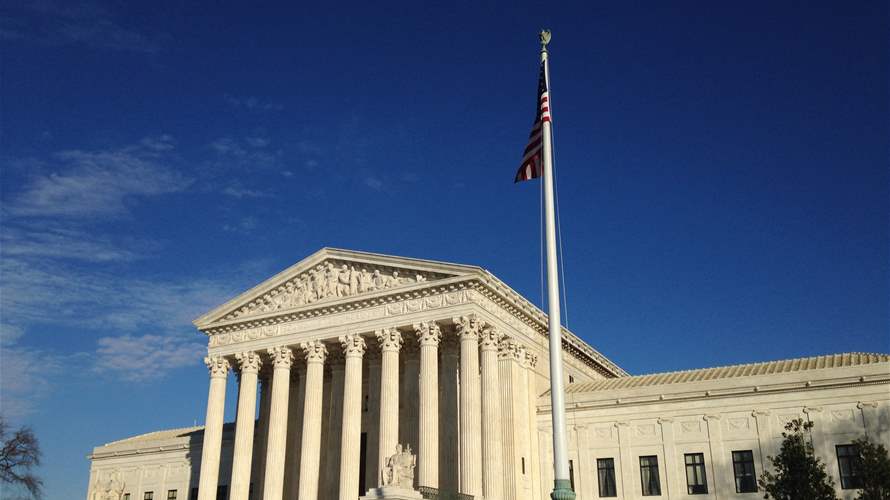 US Supreme Court pauses deportation of Venezuelans from Texas