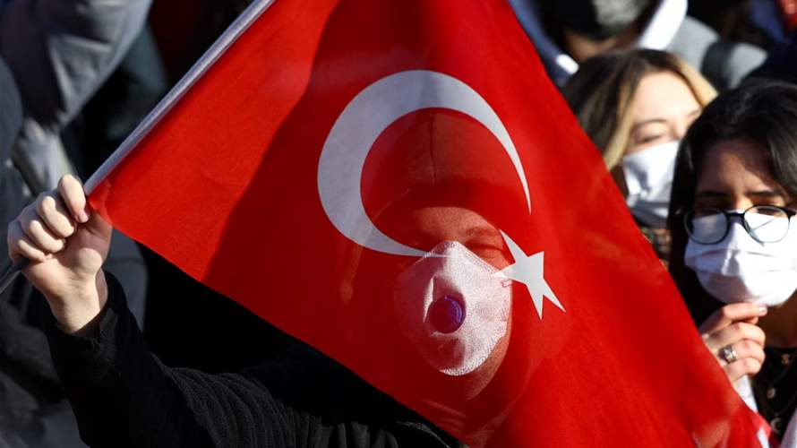 Trial opens for students, journalists over Istanbul protests