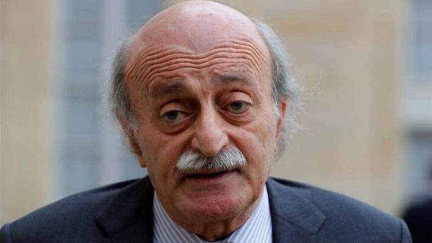 جنبلاط يتلقى إتصالًا من رئيس إقليم كردستان - العراق  