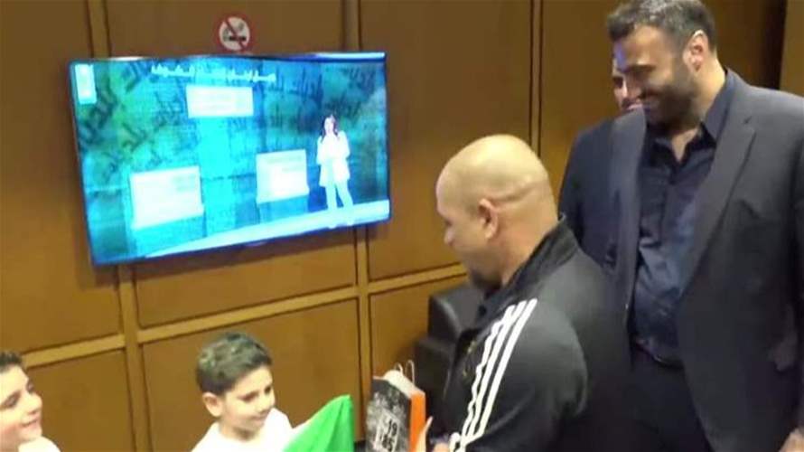النجم العالمي روبرتو كارلوس يصل الى بيروت للمشاركة في Beirut Sports Festival