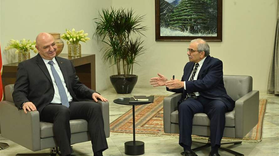 Lebanon's President Aoun and PM Salam honor fallen journalists on Press Martyrs' Day