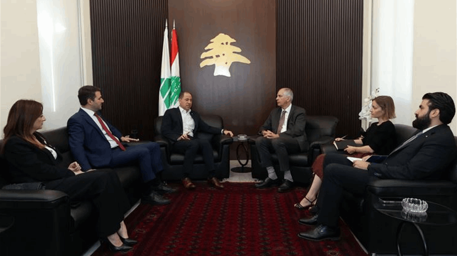 الجميل إلتقى السفير الفرنسي: لضرورة بسط سلطة الدولة في أسرع وقت ممكن