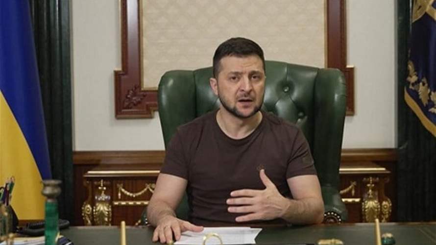 Zelensky invites pope to Ukraine during first phone call