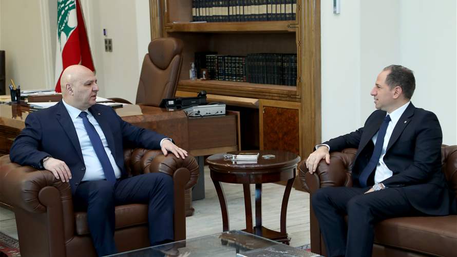 Aoun, Gemayel discuss elections as Spain invites president to UN Development Conference