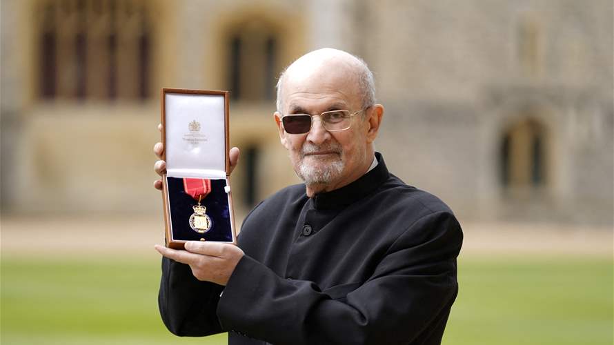 American-Lebanese man sentenced to 25 years for knife attack on Salman Rushdie