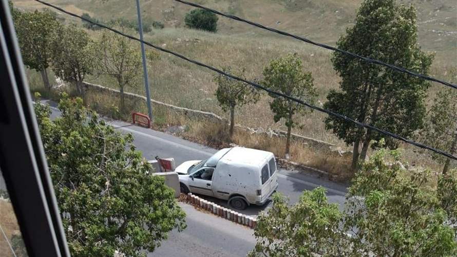 Israeli drone strike targets vehicle near Lebanese Army checkpoint in Beit Yahoun, soldier injured
