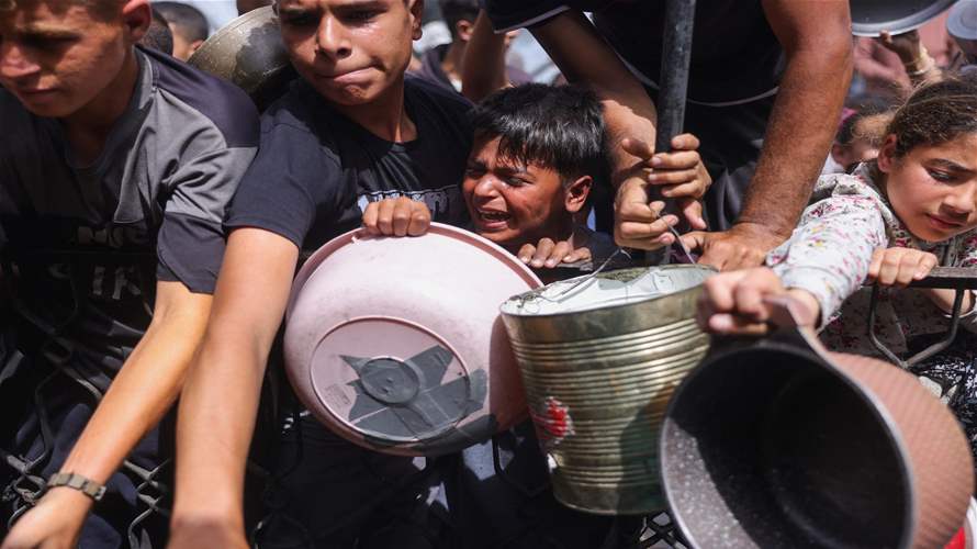 باريس تطالب اسرائيل بأن يكون استئناف دخول المساعدات إلى غزة "فوريا وواسع النطاق ومن دون عوائق"