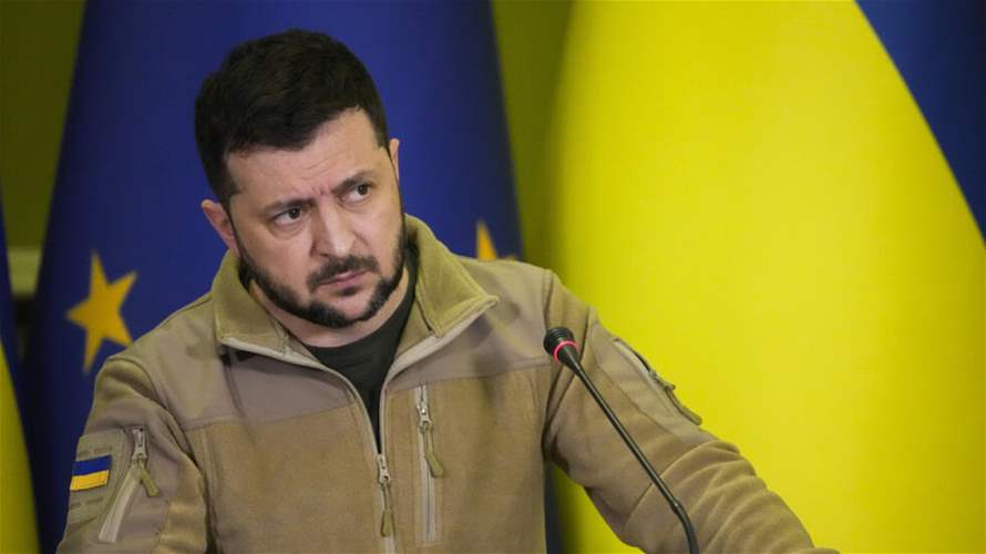 زيلينسكي: أوكرانيا لن تقبل بسحب جيشها من مناطق تسيطر عليها