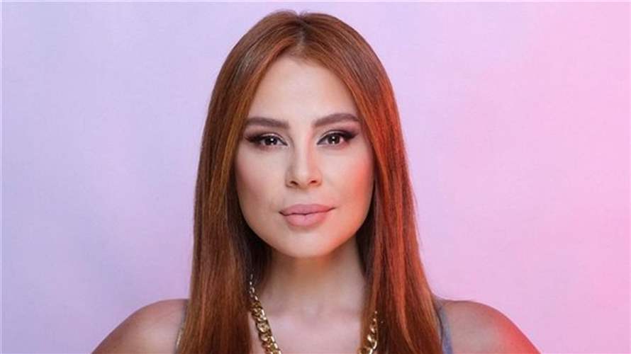 بعد وفاة زوجها... كارول سماحة توجه رسالة مؤثرة إلى ابنتها: "روح بيك عايشة فينا" (صورة)