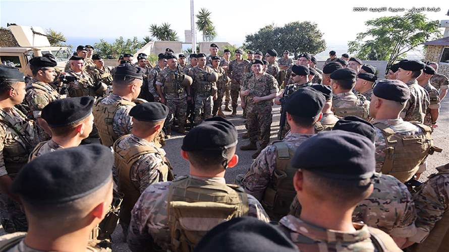 قائد الجيش: العدو لن يُثني المؤسسة العسكرية عن أداء مهماتها