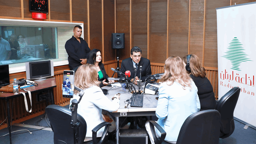 مرقص تفقد العاملين في وزارة الاعلام: توقعوا في هذا العهد احترامًا تامًا للاستحقاقات الدستورية
