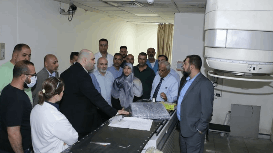 الوفد الإماراتي يزور مستشفى رفيق الحريري برفقة وزير الصحة لبحث سبل الدعم والتطوير