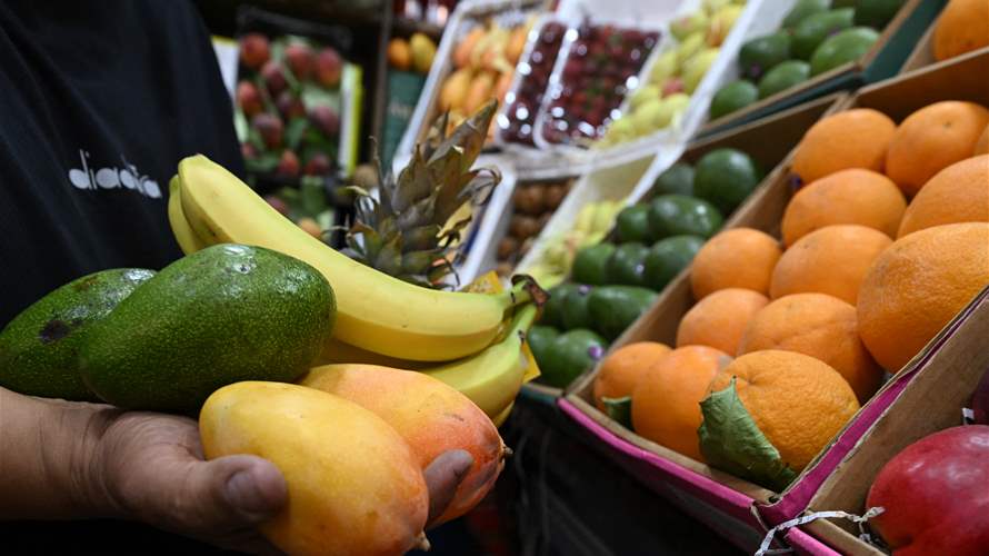 Imported fruits make a comeback in Syria amid economic strain