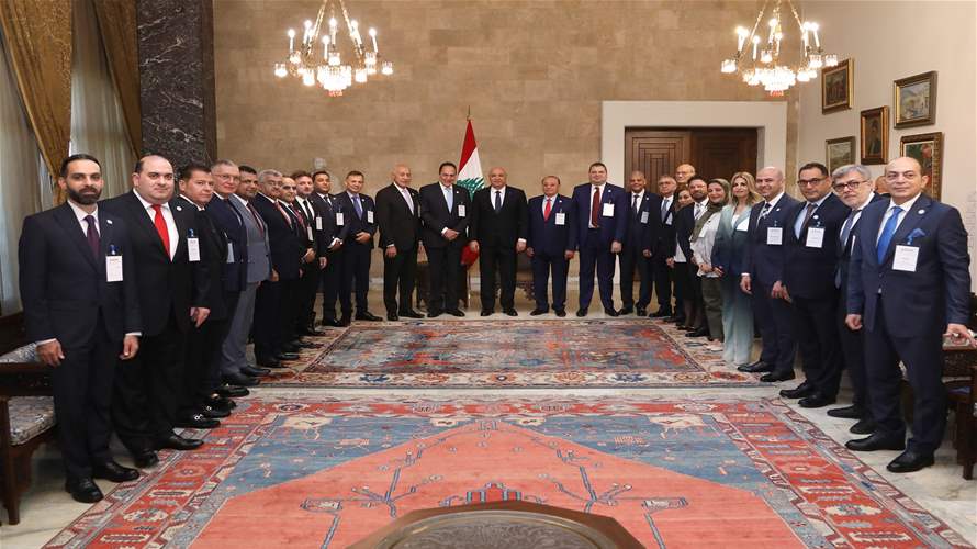 عون: لم ننجز كثيرا قياسا لما هو مطلوب الا أن ما تحقق أساسي لوضع الأمور على المسار الصحيح