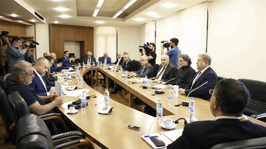 لجنة الاشغال بحثت في تأهيل المرافئ والمطارات وعطية ناشد رسامني اعادة بناء الجسور المهدمة