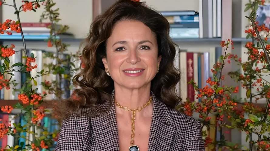 تعميم من وزيرة السياحة الى أصحاب وكالات السفر بشأن انضباط العمل في حرم المطار