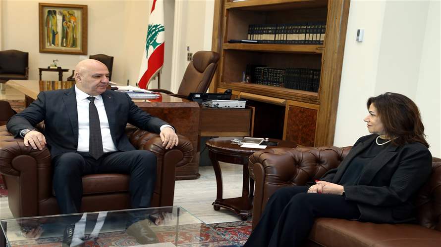 وزيرة الشؤون الاجتماعية زارت عون... بحثٌ في توسيع برنامج "أمان" وخطة العودة الخاصة بالنازحين