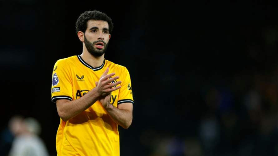 مانشستر سيتي يفتتح تعاقداته بضم الجزائري آيت-نوري
