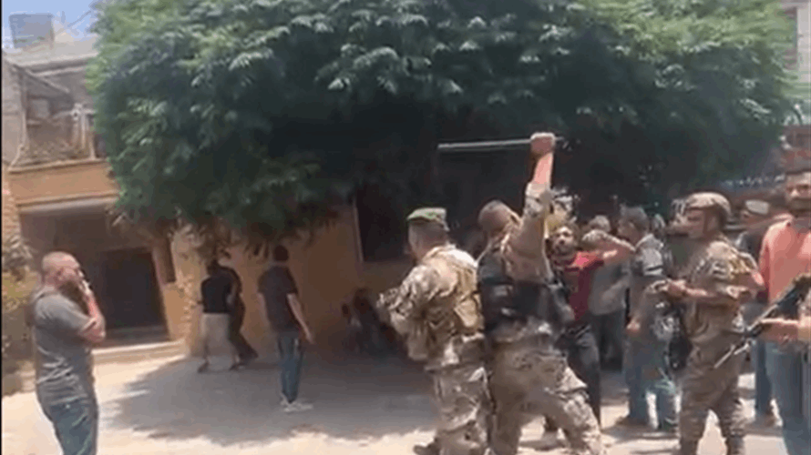 Clash between Lebanese Army and residents of Deir Qanoun Al Nahr results in injuries (Video)