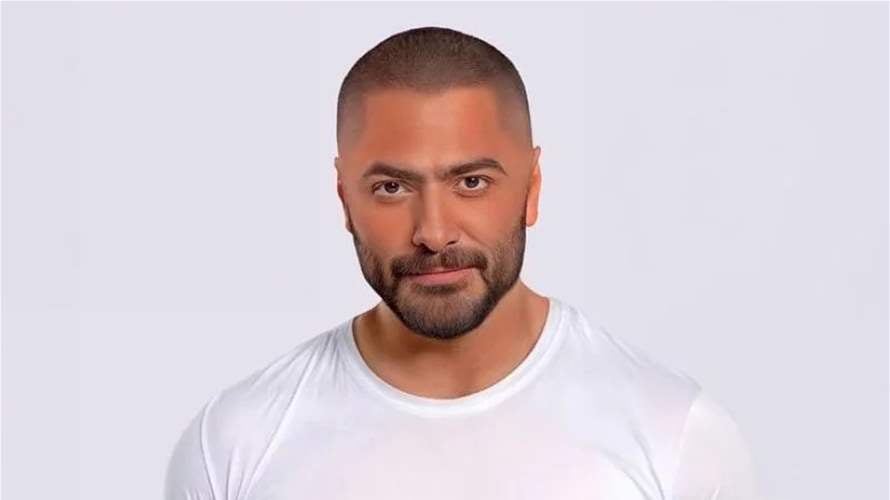 بعد تعرضه لأزمة صحية مفاجئة... تامر حسني يكشف آخر تطورات وضع ابنه الصحي