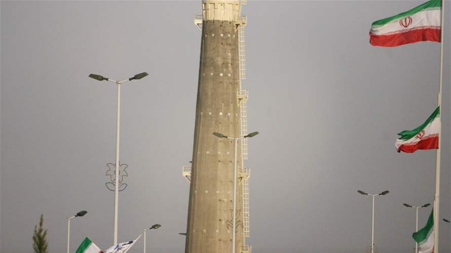 Iran top diplomat vows to defend rights in nuclear talks