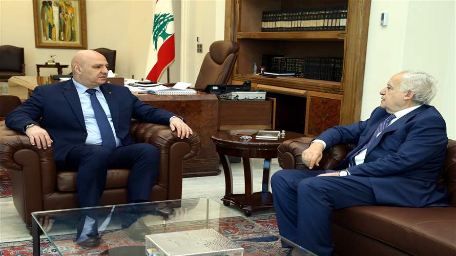 الرئيس عون بحث مع وزير الثقافة غسان سلامة في الأوضاع الراهنة في ظل التطورات الأمنية وتداعياتها