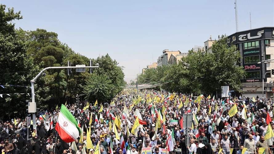 آلاف الإيرانيين يتظاهرون في طهران تنديدا بالهجمات الإسرائيلية 