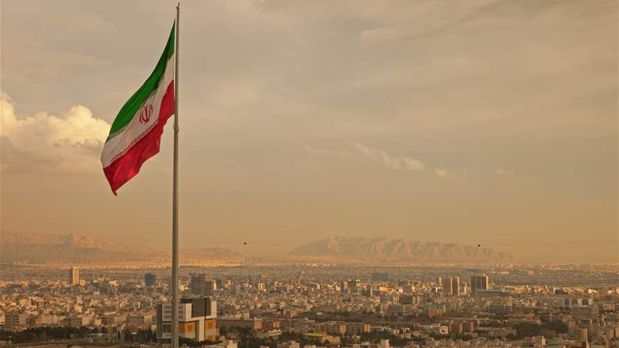 Iran threatens to strike military aid shipments to Israel