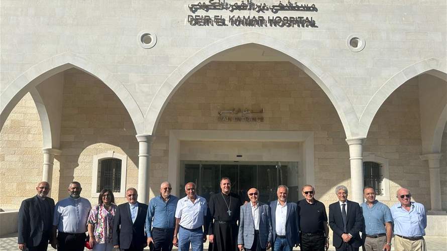 وفد من الرهبانية المارونية المريمية في زيارة تفقدية لمبنى مستشفى دير القمر الحكومي برفقة البستاني