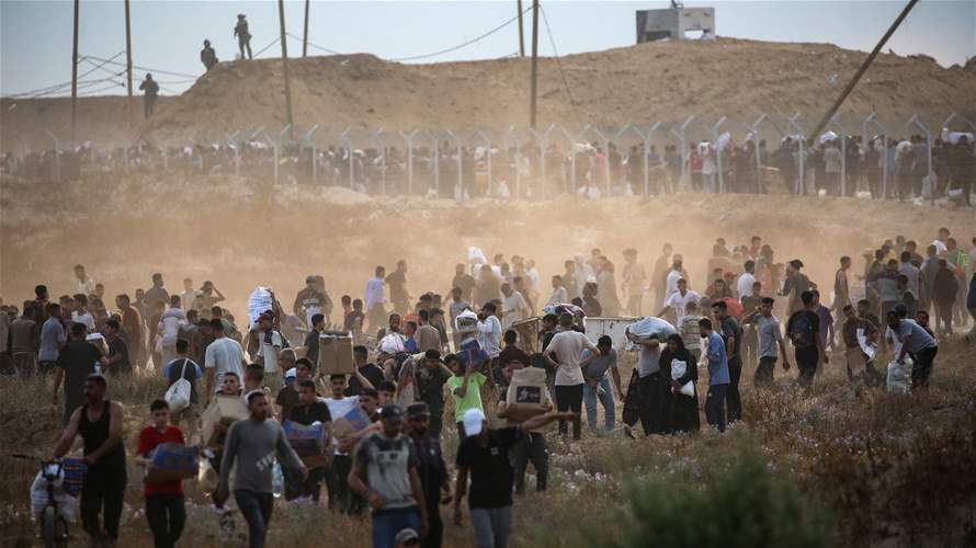 الدفاع المدني يعلن استشهاد 35 فلسطينيا بنيران إسرائيلية في قطاع غزة