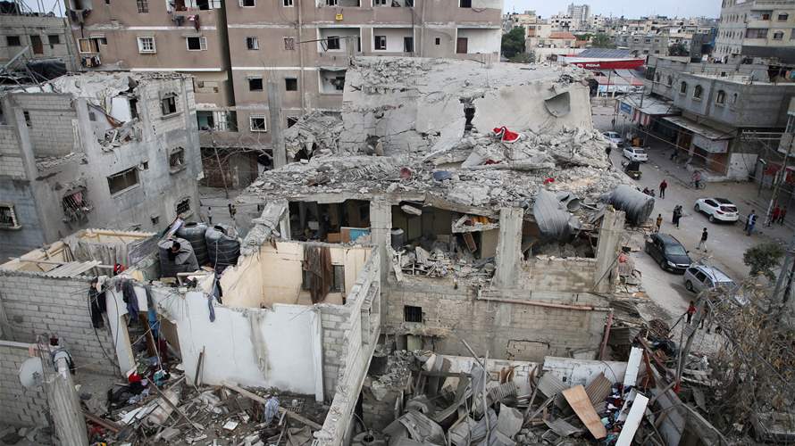 Israeli strike hits near Gaza medical center as truce talks continue