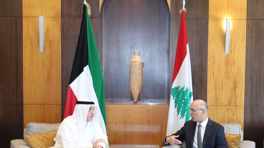 لقاء ثنائيّ بين وزير الداخلية والنائب الأوّل لرئيس مجلس الوزراء ووزير الداخلية الكويتيّ... لتعزيز التعاون