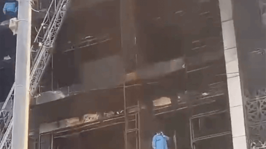 Iraq shopping mall fire kills 61