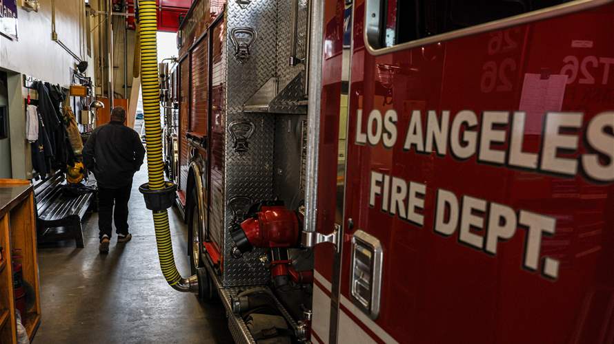 Car rams Los Angeles crowd, injuring at least 20: Fire department