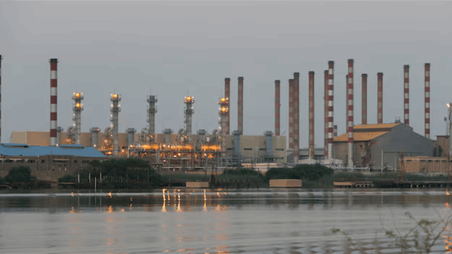 Fire at Iran's Abadan refinery contained, one dead