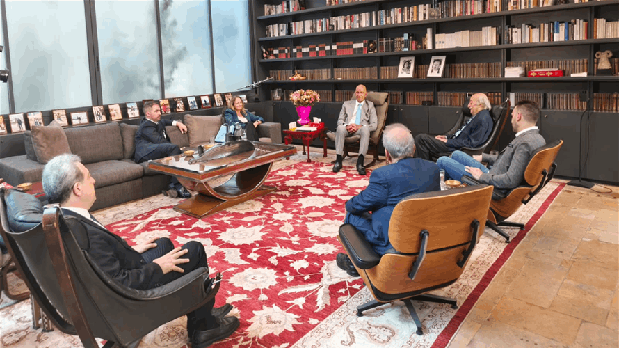 Walid Jumblatt meets Tom Barrack and US Ambassador to discuss regional developments
