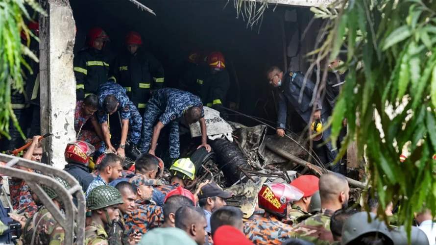 ارتفاع حصيلة ضحايا حادث تحطّم طائرة مقاتلة في بنغلادش إلى 27 قتيلا