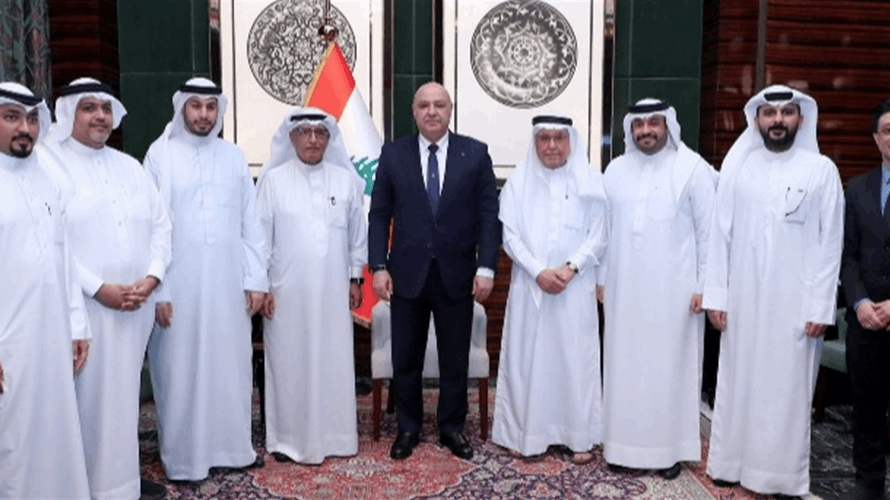 عون أمام وفد من رؤساء تحرير الصحف البحرينية: "قرارنا بإنقاذ الدولة نهائي ولا عودة عنه ولبنان ينتظركم