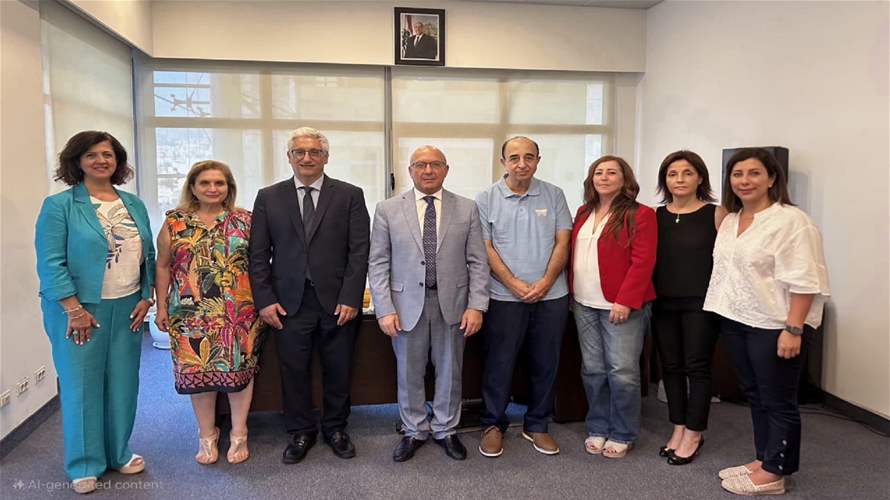 بخاش رئيسا لتجمع نقباء المهن الصحية 