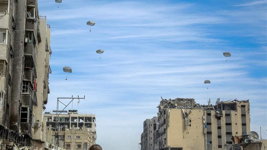 مسؤول إسرائيلي: سيتم استئناف تسليم المساعدات جوا لسكان غزة