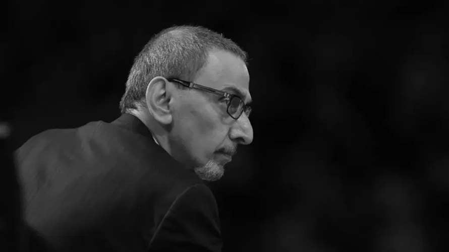 "عايشة وحدا بلاك"... هذا ما كشفه الفنان الراحل زياد الرحباني عن هذه الأغنية في مقابلة سابقة عبر الـLBCI!