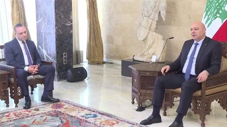 رئيس الجمهورية إلى الجزائر في زيارة رسمية تستمر ليومين... هذه التفاصيل