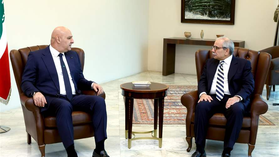 President Aoun, PM Salam hold talks on Parliament session, Algeria visit