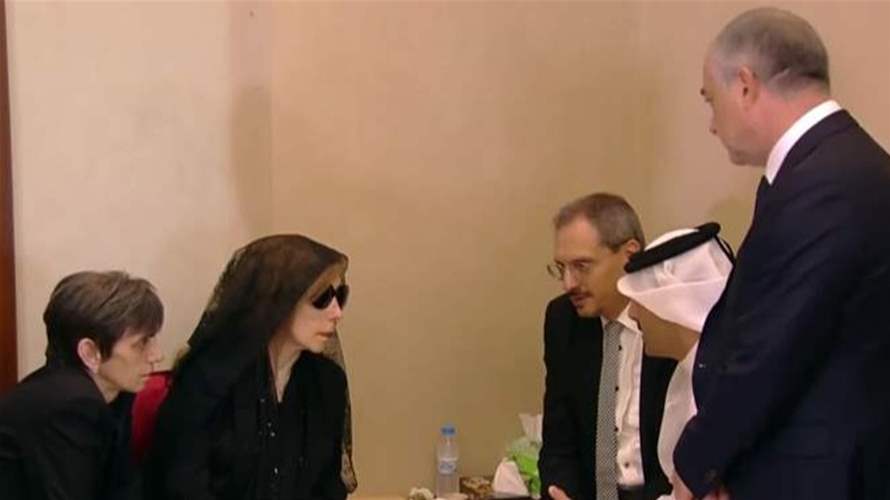 وزير الثقافة القطري الشيخ عبد الرحمن بن حمد آل ثاني يقدّم واجب العزاء للسيدة فيروز (فيديو)