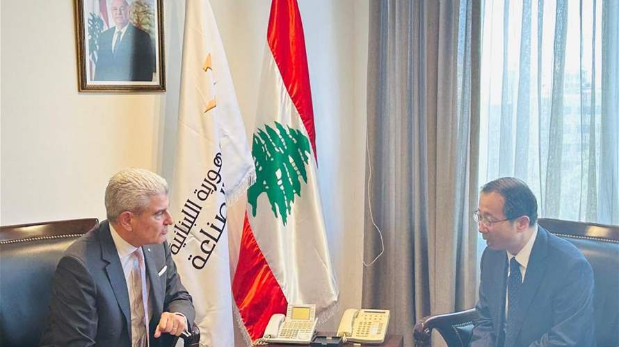 وزير الصناعة بحث مع سفير الصين في التعاون التكنولوجي